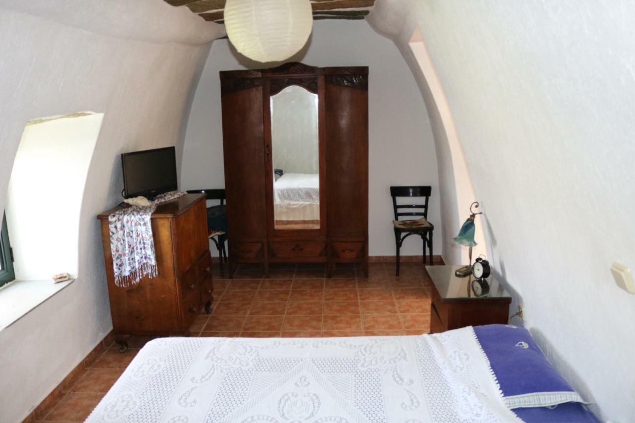 Avgoustis' Stone House Villa Otzias Ngoại thất bức ảnh